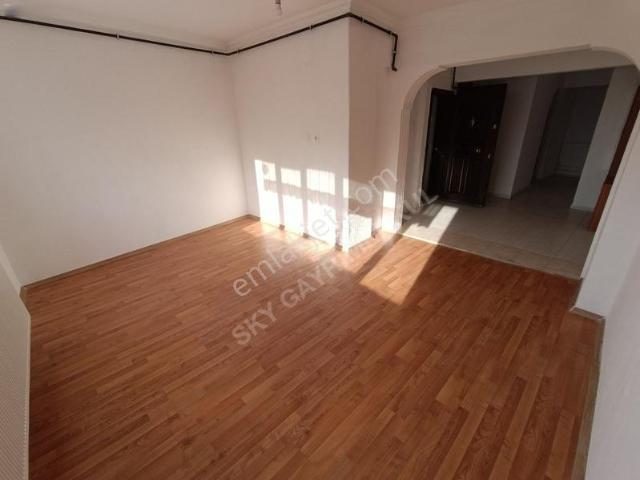 Sky'dan Merkezi Ve Sakin Konumda Doğalgazlı 3+1 Kiralık Daire