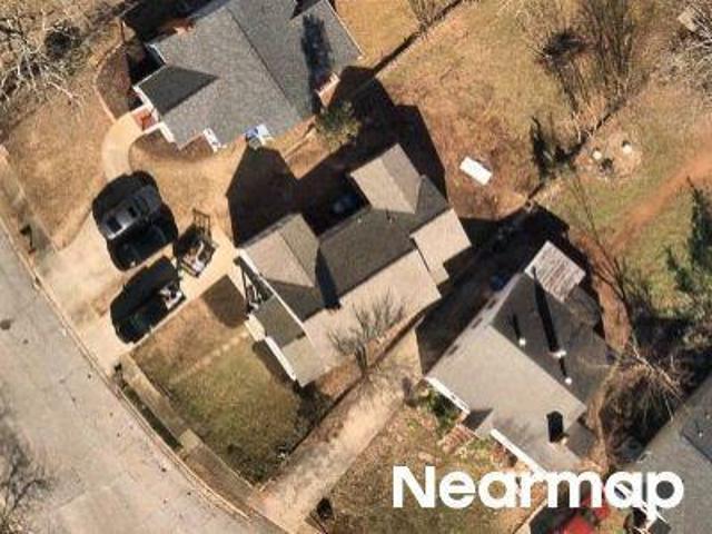 Skyland Dr