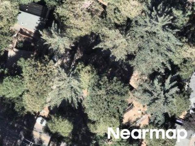 Skyland Dr