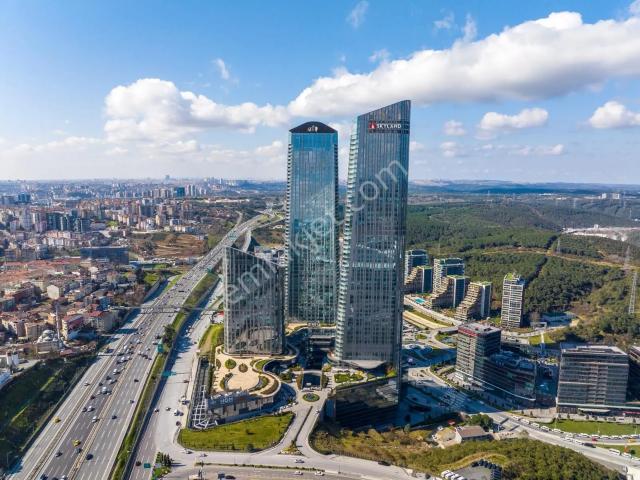 Skyland İstanbul Yüksek Katta Satılık 2+1 Daire
