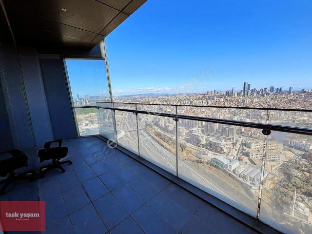 Skyland İstanbul'da Satılık 4+1 Lüks Rezidans Dairesi