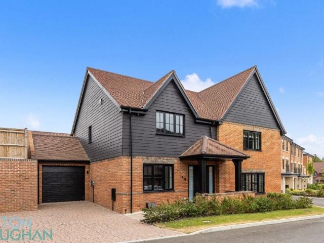 Skylarks, Ovingdean BN2, 3 bed semi detached house to rent, £2,995 pcm | PrimeLocation