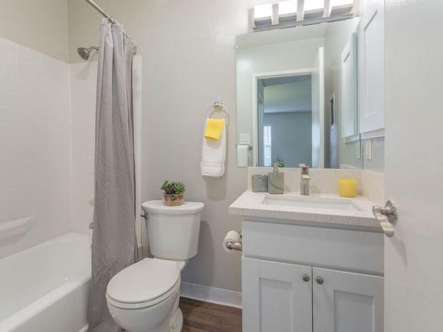Skyline Heights 1 Bedroom Apartment for Rent at 960 Saint Francis Blvd, Daly City, CA 94015 Serramonte