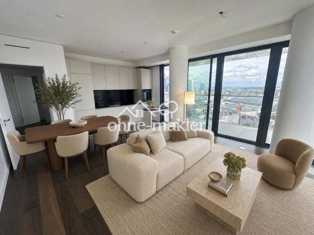 Skyline Living voll möblierte 4 Zimmer Residenz mit Balkon, Concierge & Stellplatz