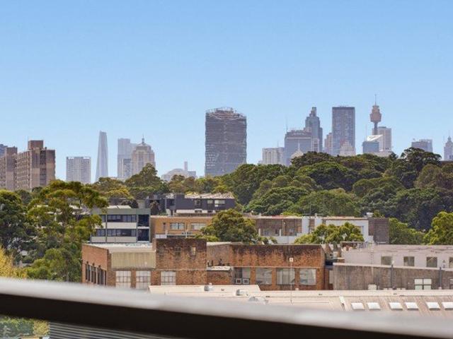 Skyline Living at Its Finest Sophisticated Mirvac Residence in the Heart of Green Square