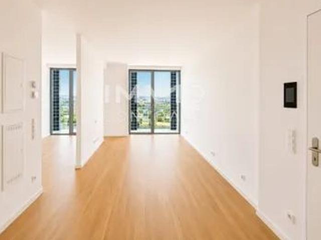 Skyline Loft South Design Loft im DC2 Tower mit 10 m² Loggia & City Blick DC2