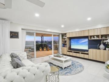 Skyline Serenity in Exclusive Benowa Cul de Sac