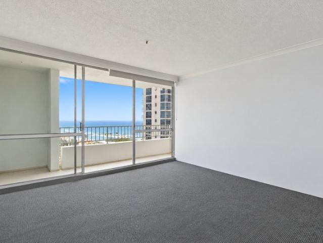 Skyline Views, Beachside Vibes