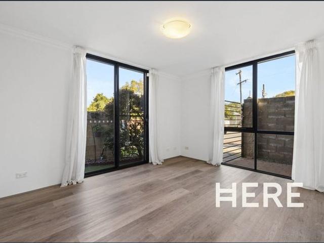 Skyline Views & Lifestyle Living in Vibrant Mount Hawthorn