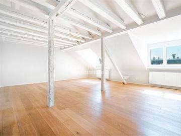 Skylineblick, 2011 Kernsaniert, DG Loft Wohnung in TOP Lage Nordend West