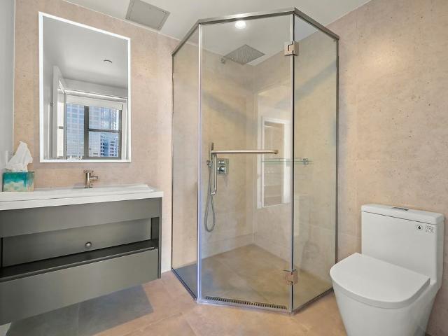 Skylux on Wilshire Studio Apartment for Rent at 1027 Wilshire Blvd, Los Angeles, CA 90017 Downtown Los Angeles