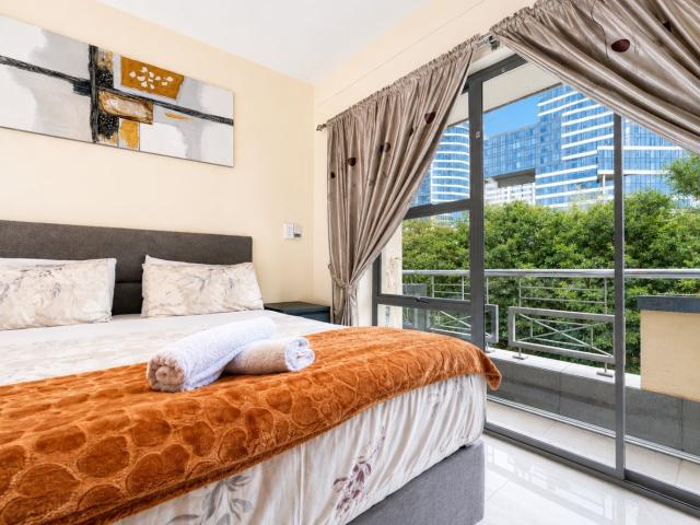 Skyscraper View Apartment to Rent In Sandton!