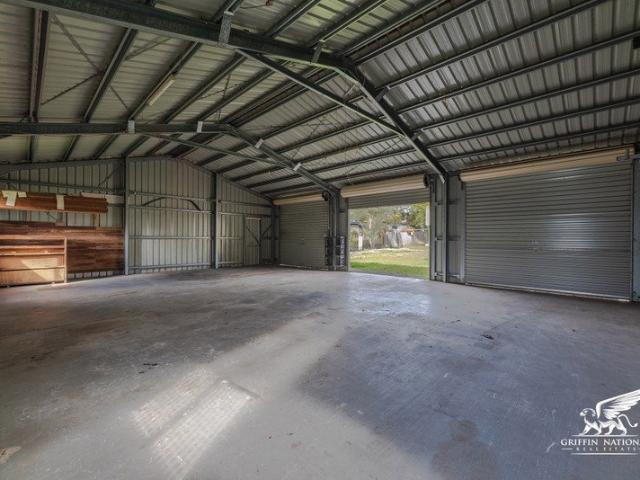 Show Me Some Love! Huge Block, Side Access, 3 Bay Shed, Walk To Everything!