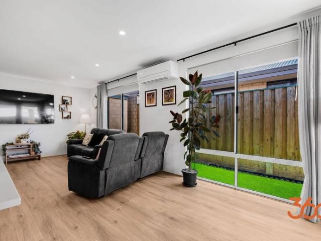 Show Home Quality with Stunning Perth Hills Outlook