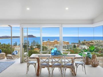 Show stopper with 180 degree ocean views