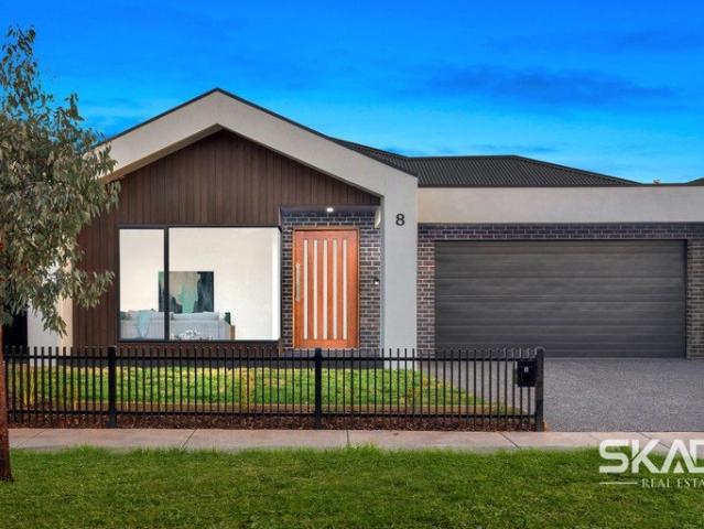 Show Stopping Home in Prestigious Somers Estate