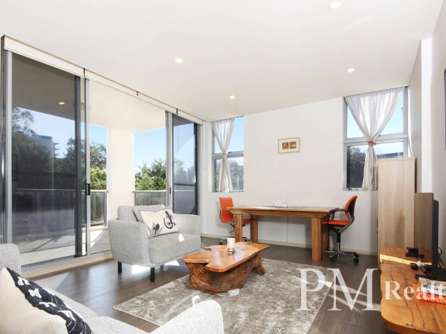 Showcase of space in a unique 2 bedroom fully furnished apartment BUILDING D