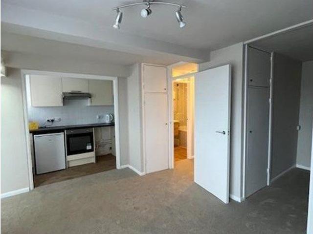 Showfields Road, Tunbridge Wells TN2, Studio to rent, £725 pcm | PrimeLocation