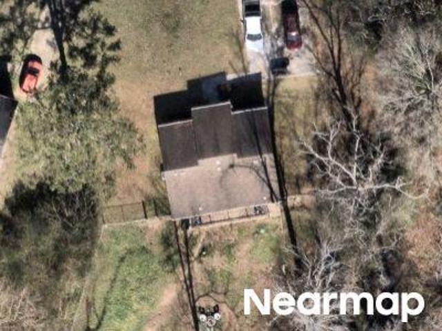 Shoals Ln