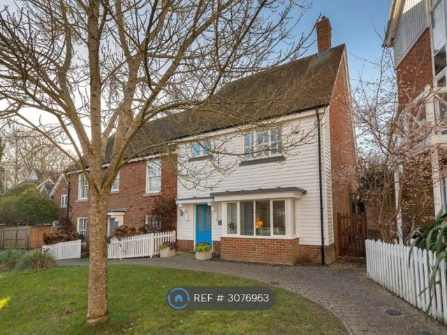 Shoesmith Lane, Kings Hill, West Malling ME19, 3 bed semi detached house to rent, £2,200 pcm | PrimeLocation