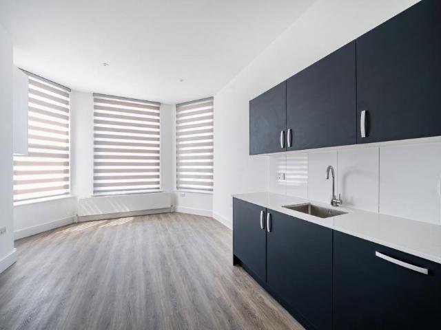 Shoot Up Hill London NW2 1 bed flat to rent £2,000 pcm £462 pw