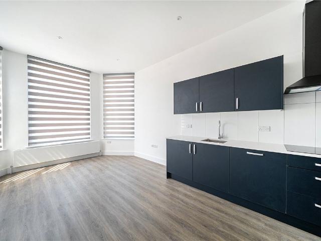 Shoot Up Hill, London NW2, 1 bed flat to rent, £2,000 pcm | PrimeLocation