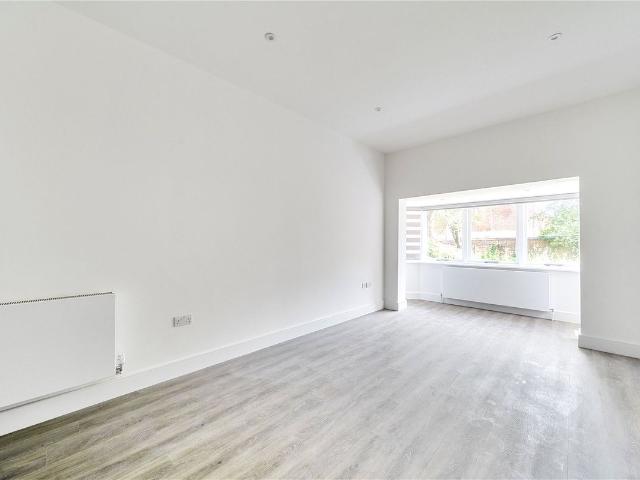 Shoot Up Hill, London NW2, 2 bed flat to rent, £2,850 pcm | PrimeLocation