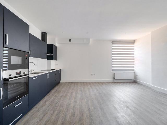 Shoot Up Hill, London NW2, Studio to rent, £1,700 pcm | PrimeLocation