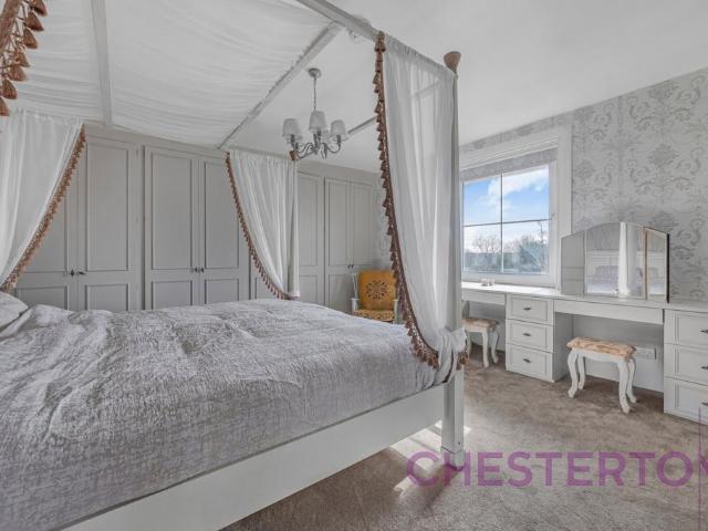 Shooters Hill Road, London, SE3 4 bed semi detached house to rent £7,000 pcm £1,615 pw