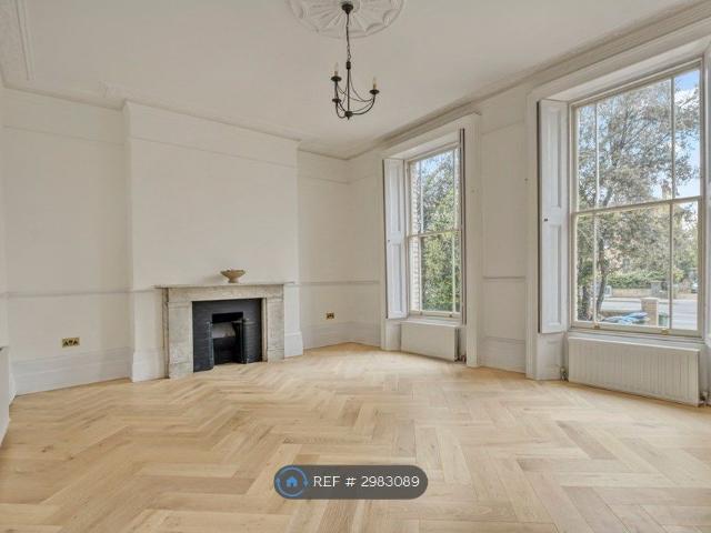 Shooters Hill Road, London SE3, 2 bed flat to rent, £2,400 pcm | PrimeLocation