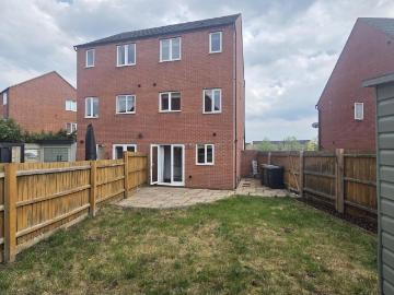 Shore View, Hampton Hargate, Peterborough PE7, 3 bed property to rent, £1,190 pcm | PrimeLocation
