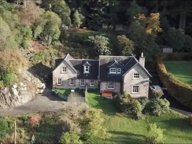 Shore Road, Dunoon, PA23 3 bed detached house to rent £1,500 pcm £346 pw