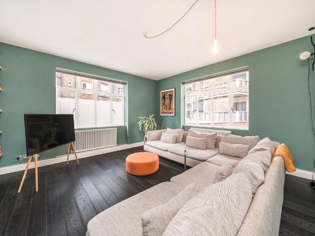 Shore Road, Hackney E9, 3 bed flat to rent, £3,750 pcm | PrimeLocation