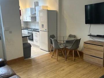 Shoreham Street, Sheffield S2 5 bed terraced house to rent £2,058 pcm £475 pw