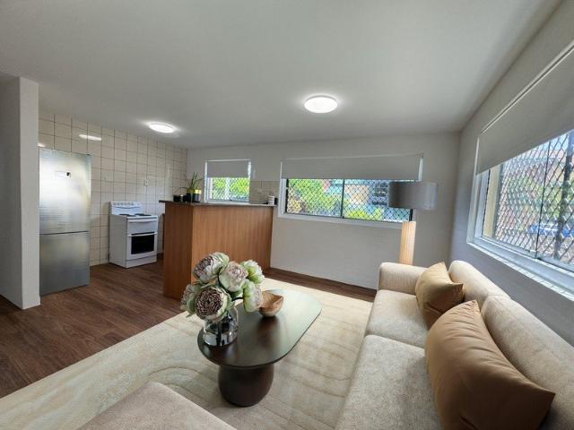 Shorncliffe Unit with Cooling & Style Avail. 01.09.2026