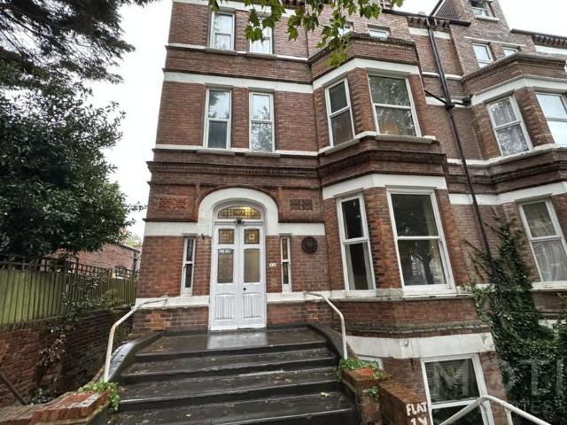 Shorncliffe Road, Folkestone, CT20 1 bed flat to rent £895 pcm £207 pw