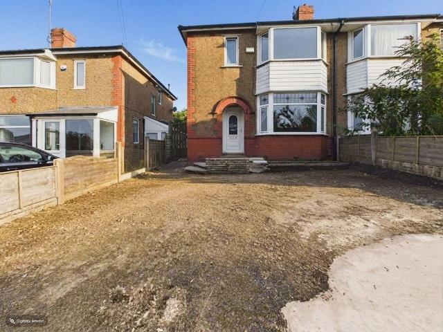 Shorrock Lane, Blackburn. Lancs. BB2 4TT 3 bed semi detached house to rent £1,050 pcm £242 pw