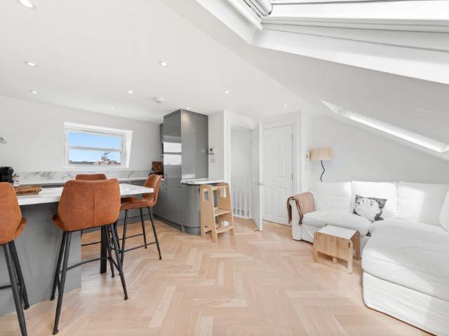 Shorrolds Road, Fulham SW6, 2 bed maisonette to rent, £3,400 pcm | PrimeLocation