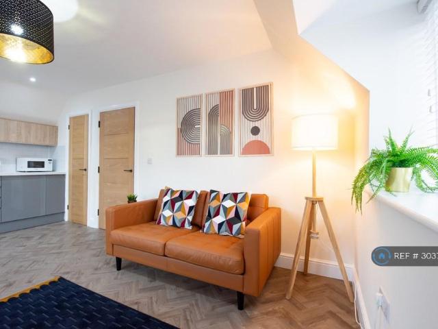 Short Term Accommodation, Harwich, CO12 1 bed flat to rent £3,029 pcm £699 pw