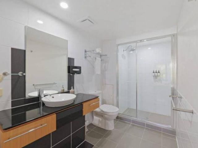 SHORT TERM ACCOMMODATION PELICAN WATERS CALOUNDRA