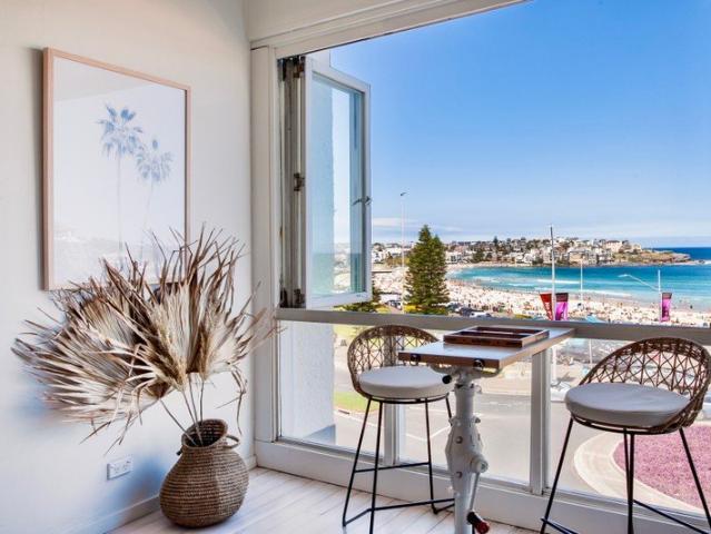 Short term beach front furnished apartment