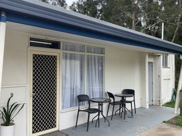 Short Term Bookings Fully Furnished Bedsitter on the Macksville River