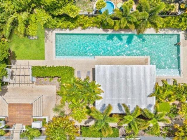 Short term fully furnished apartment in the Zone