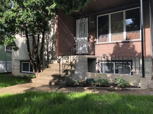 Short term, Fully Furnished, Bright 2 Bedroom Renovated Apartment