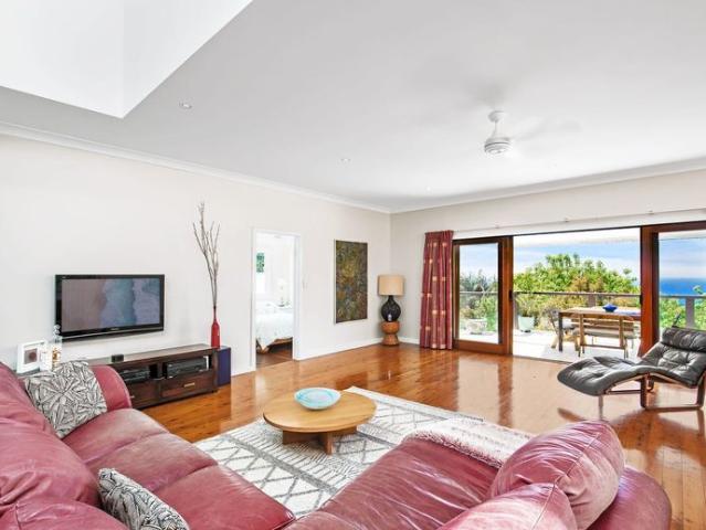 Short term fully furnished coastal sanctuary Available from 30 September 19 November 2026