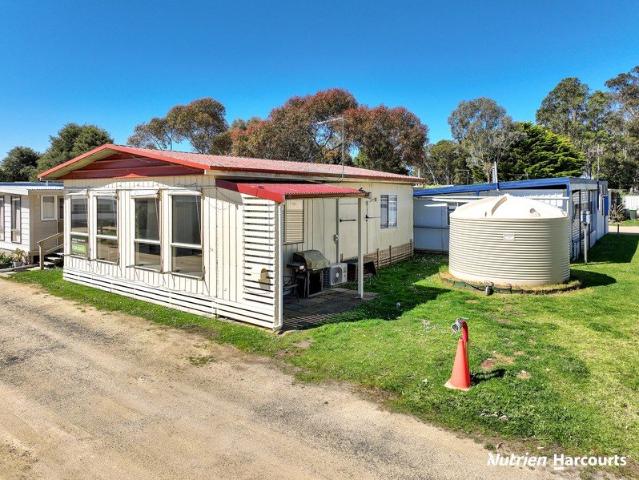 Short Term Holiday Cabin in Yarram