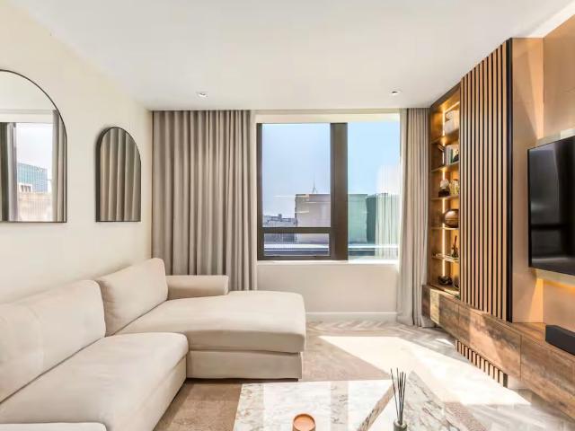 Short Term Lease — Stylishly Fully Furnished 1 Bedroom