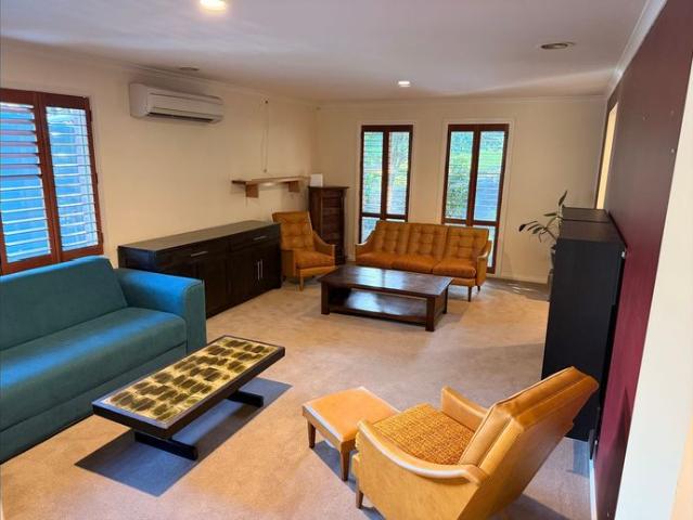 SHORT TERM LEASE * Spacious Family Home in the Hills