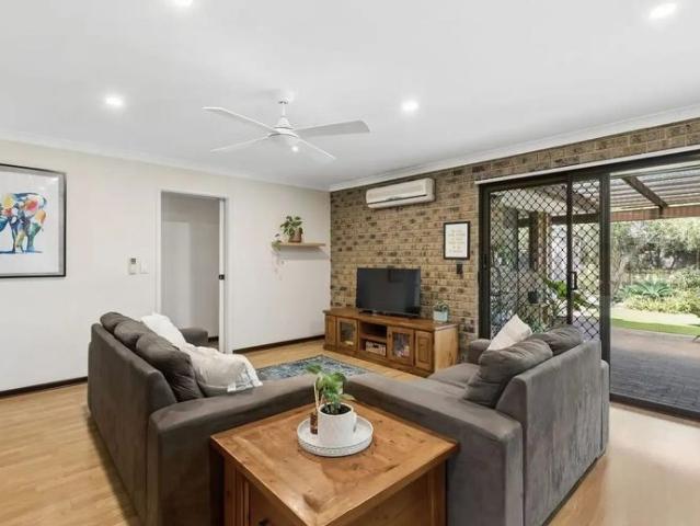 Short Term Lease 4 Bedroom Family Home