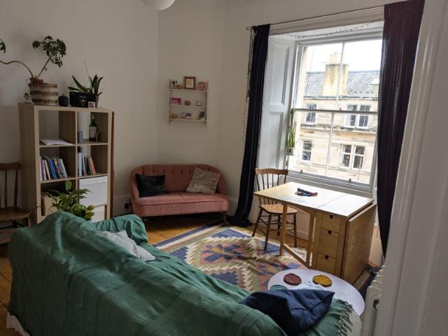 Short term let in lovely 1 bed flat nr Leith Walk